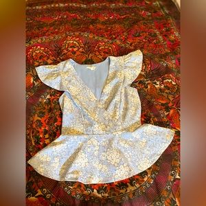 Cap sleeve floral blouse